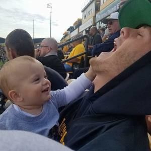 Meet your Posher, Devin